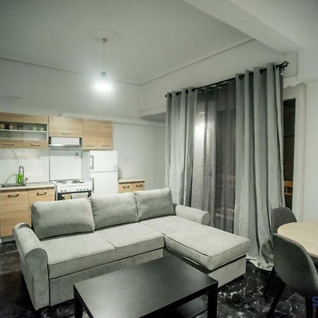 Explore Greece From Bright City Centre Apartment Chalkís Zewnętrze zdjęcie